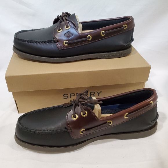 Men's Authentic Original Leather Boat Shoe - Picture 3 of 8